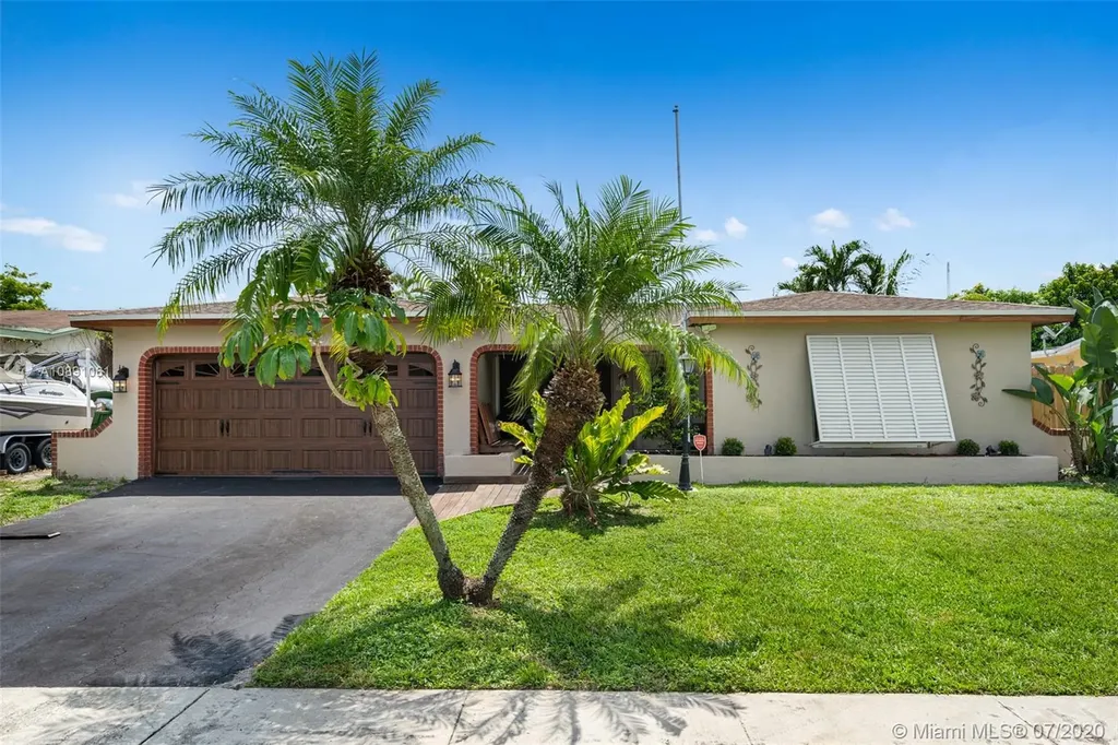 741 NW 89th Terrace Pembroke Pines FL 33024