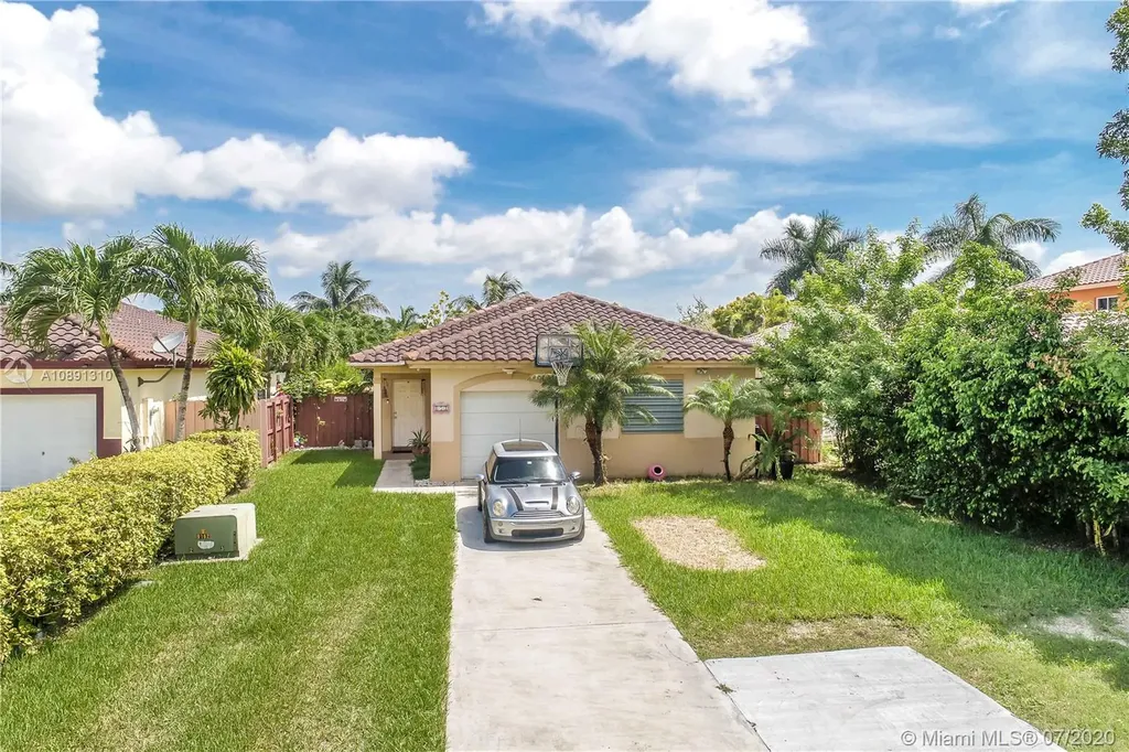 872 SW 7th Street Florida City FL 33034