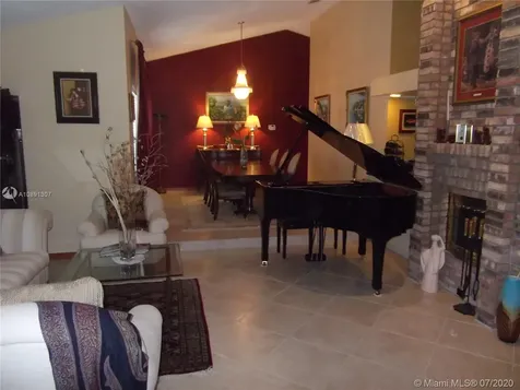11171 NW 10th Place Coral Springs FL 33071