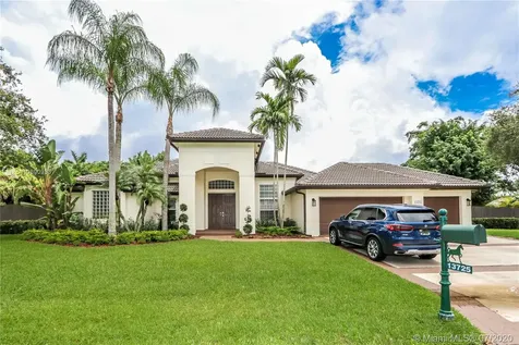 13725 Carlton Drive Davie FL 33330
