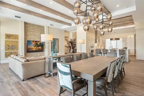 919 S Southlake Drive Hollywood FL 33019