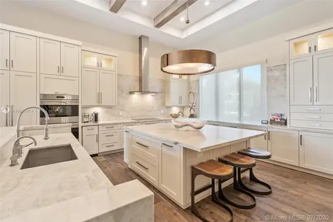 919 S Southlake Drive Hollywood FL 33019