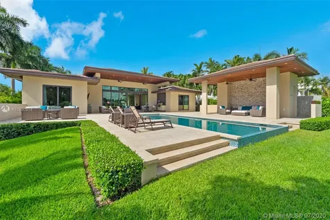 919 S Southlake Drive Hollywood FL 33019