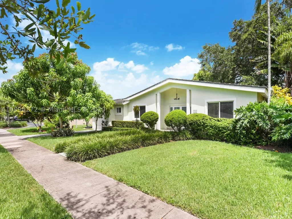 725 Benevento Avenue Coral Gables FL 33146