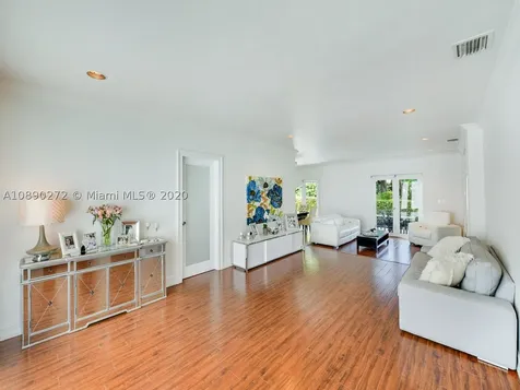 725 Benevento Avenue Coral Gables FL 33146