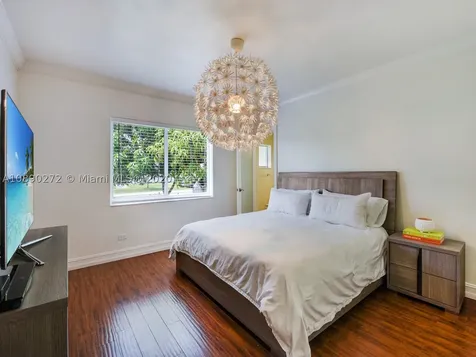725 Benevento Avenue Coral Gables FL 33146