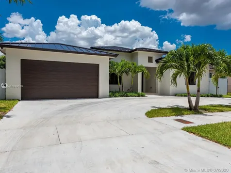 3911 NW Flagler Terrace Miami FL 33126