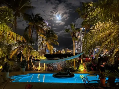 6325 Allison Road Miami Beach FL 33141