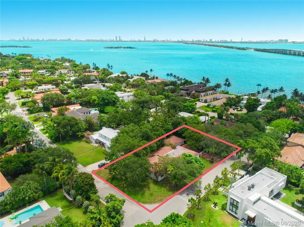 4151 Gate Lane Miami FL 33137