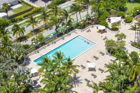 1000 Venetian Way Miami FL 33139