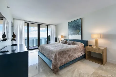 1000 Venetian Way Miami FL 33139