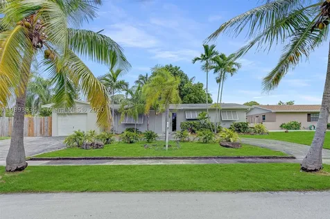 19685 SW 88th Court Cutler Bay FL 33157