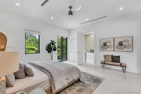 427 Amalfi Avenue Coral Gables FL 33146