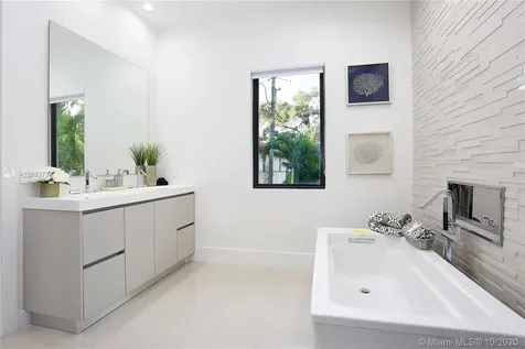 427 Amalfi Avenue Coral Gables FL 33146