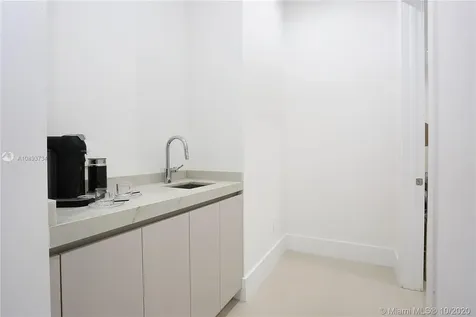 427 Amalfi Avenue Coral Gables FL 33146