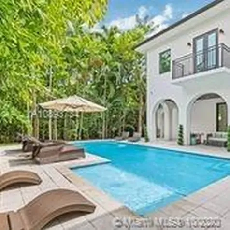 427 Amalfi Avenue Coral Gables FL 33146