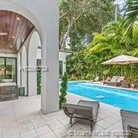 427 Amalfi Avenue Coral Gables FL 33146