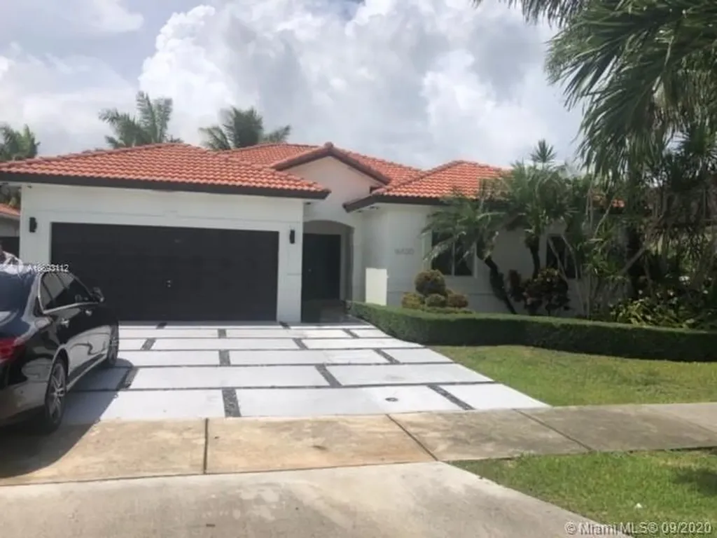 16520 SW 52nd Street Miami FL 33185