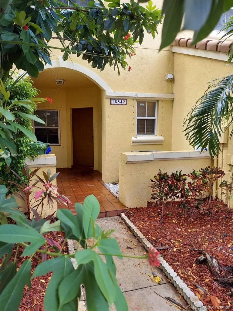 16847 SW 1st Place Pembroke Pines FL 33027