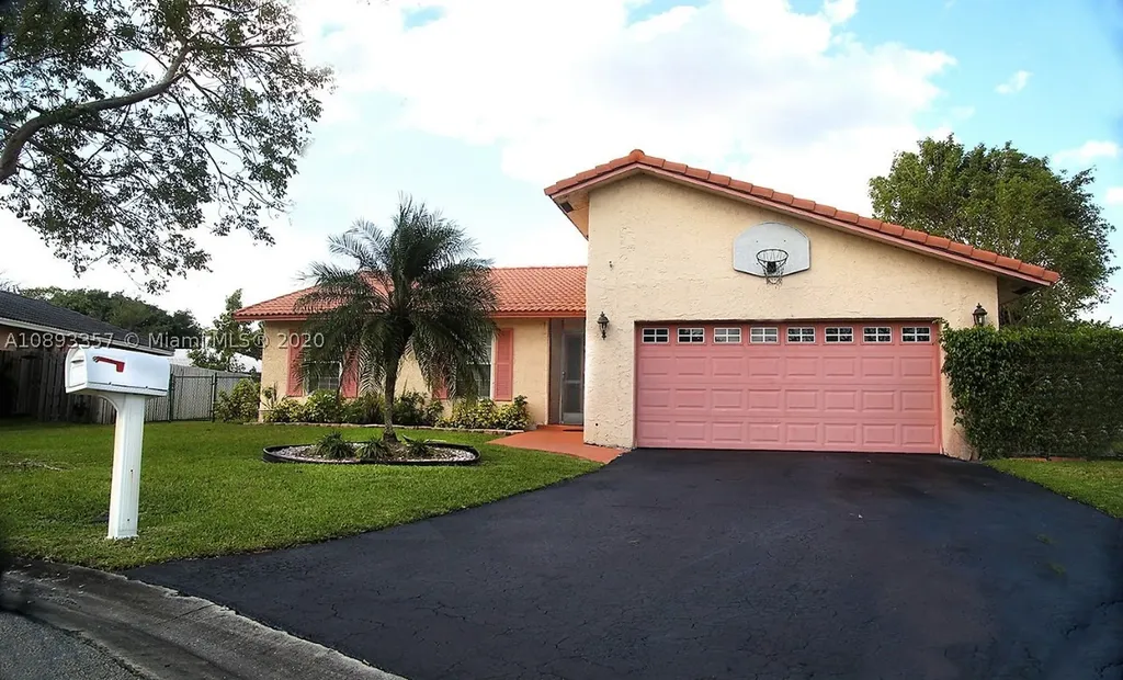 8107 NW 5th Street Coral Springs FL 33071