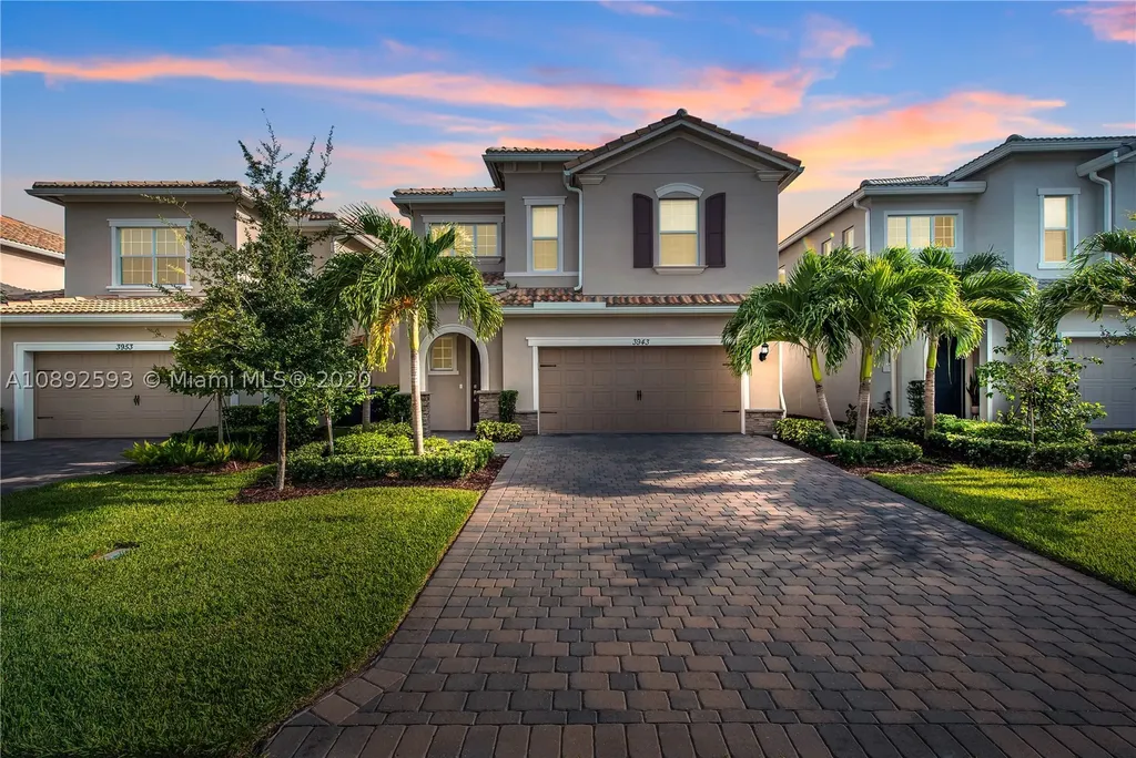 3943 Mahogany Lane Hollywood FL 33021