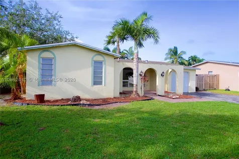 10336 NW 3rd Street Plantation FL 33324