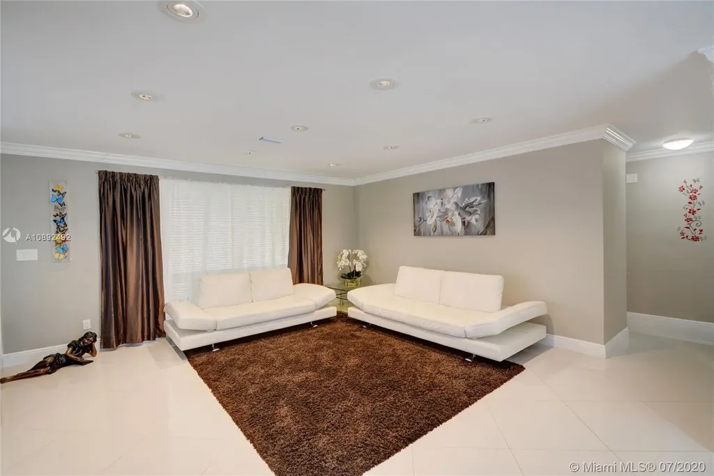 3712 Cleveland Street Hollywood FL 33021