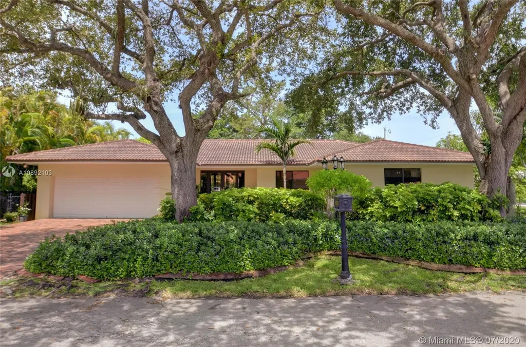 8200 SW 60th Court South Miami FL 33143