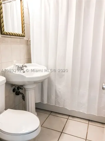 413 SW 68th Avenue Pembroke Pines FL 33023-1136