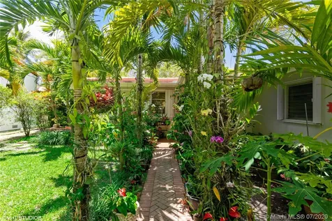 928 Catalonia Avenue Coral Gables FL 33134