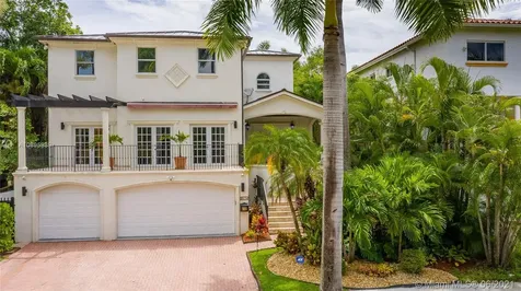 3515 E Fairview Street Coconut Grove FL 33133