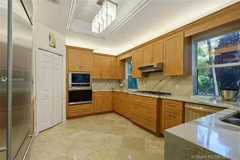 3515 E Fairview Street Coconut Grove FL 33133