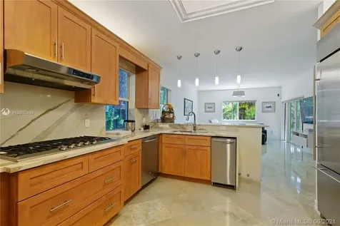 3515 E Fairview Street Coconut Grove FL 33133