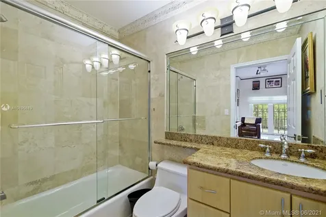 3515 E Fairview Street Coconut Grove FL 33133