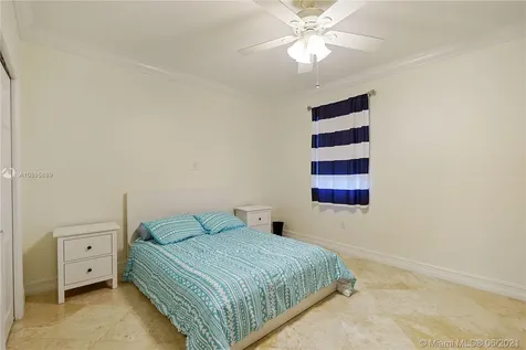 3515 E Fairview Street Coconut Grove FL 33133