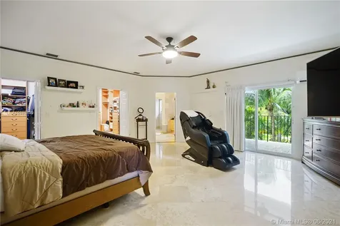 3515 E Fairview Street Coconut Grove FL 33133