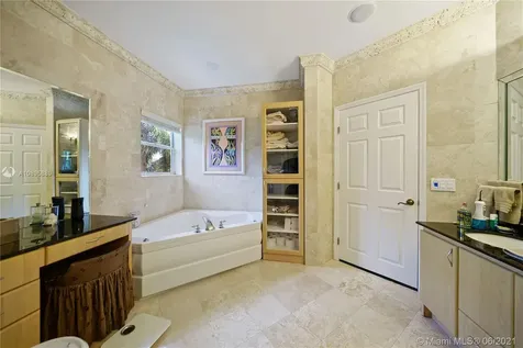 3515 E Fairview Street Coconut Grove FL 33133