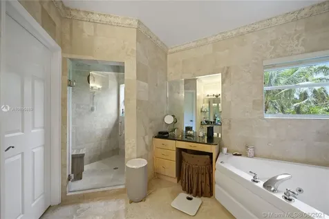 3515 E Fairview Street Coconut Grove FL 33133