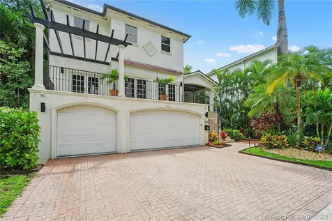 3515 E Fairview Street Coconut Grove FL 33133