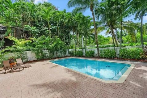 3515 E Fairview Street Coconut Grove FL 33133