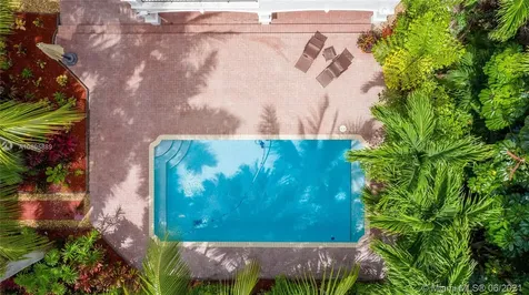3515 E Fairview Street Coconut Grove FL 33133