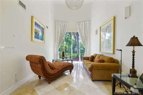 3515 E Fairview Street Coconut Grove FL 33133