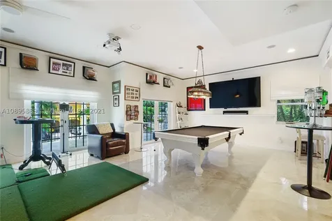 3515 E Fairview Street Coconut Grove FL 33133