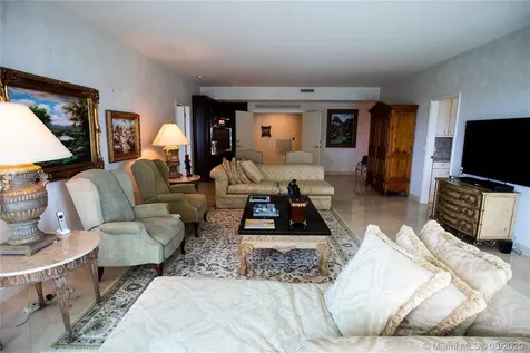 10101 Collins Avenue Bal Harbour FL 33154