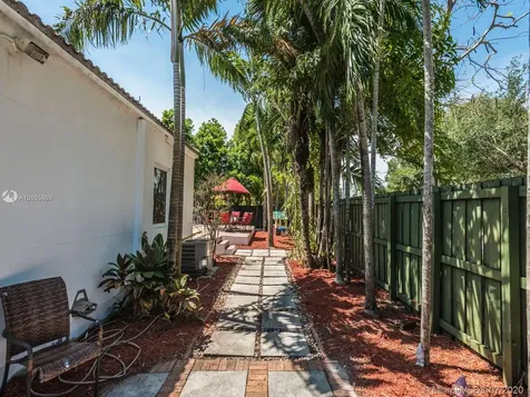498 Swan Avenue Miami Springs FL 33166