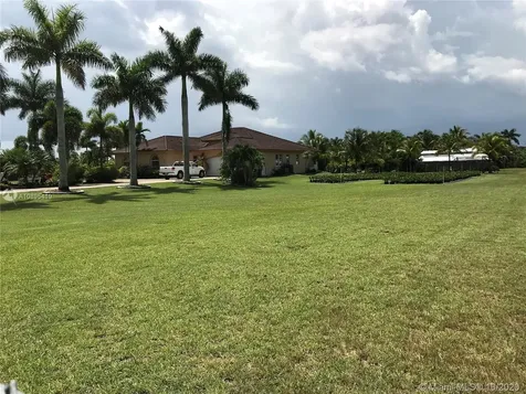 19320 SW 192nd Street Miami FL 33187