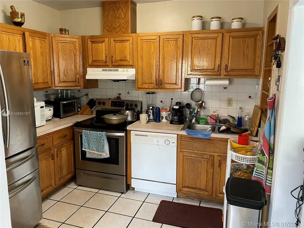 100 SW 67th Avenue Miami FL 33144