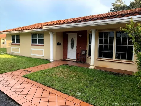 5240 SW 3rd Street Plantation FL 33317