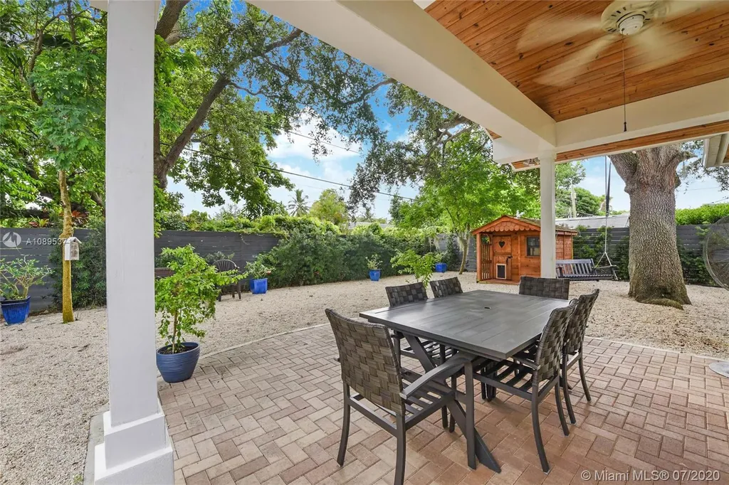 4456 SW 11th Street Coral Gables FL 33134
