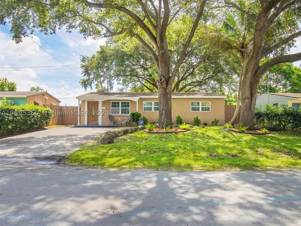 1111 N 71st Terrace Hollywood FL 33024